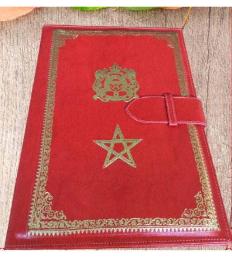 Porte Document multi-usages  Avec Attache Artisana rouge en cuir 26x36 cm